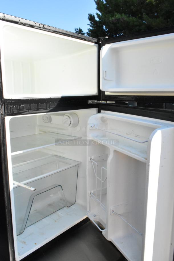 Hisense WMS017M6XBE mini cooler with shelving and Willz 7716231 mini cooler with freezer, 115 volts, 1 phase.