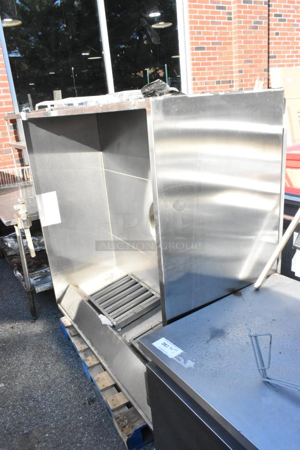 5' CaptiveAire 6024 VHB stainless steel grease hood, commercial use, good condition, visible labels, sturdy build.