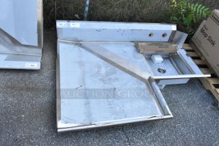 BRAND NEW Regency 600DDTL48L 4' 16-gauge stainless steel soiled L-shape dishtable, left landing, scratch and dent condition.