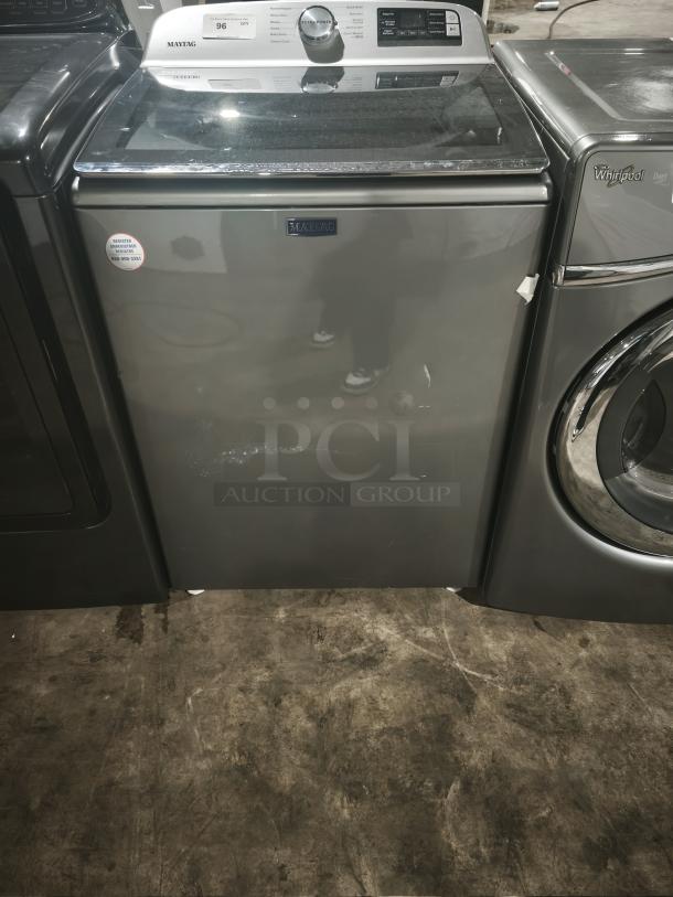 27" Maytag MVW6230HC2 Smart Top Load Washer, 5.4 Cu. Ft., Extra Power Button, good condition, gray finish.