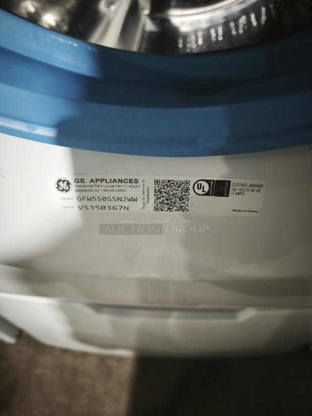 GE 4.8 CuFt front load washer, model GFW550SSNWW, white, features UltraFresh Vent System, Microban, tag visible.