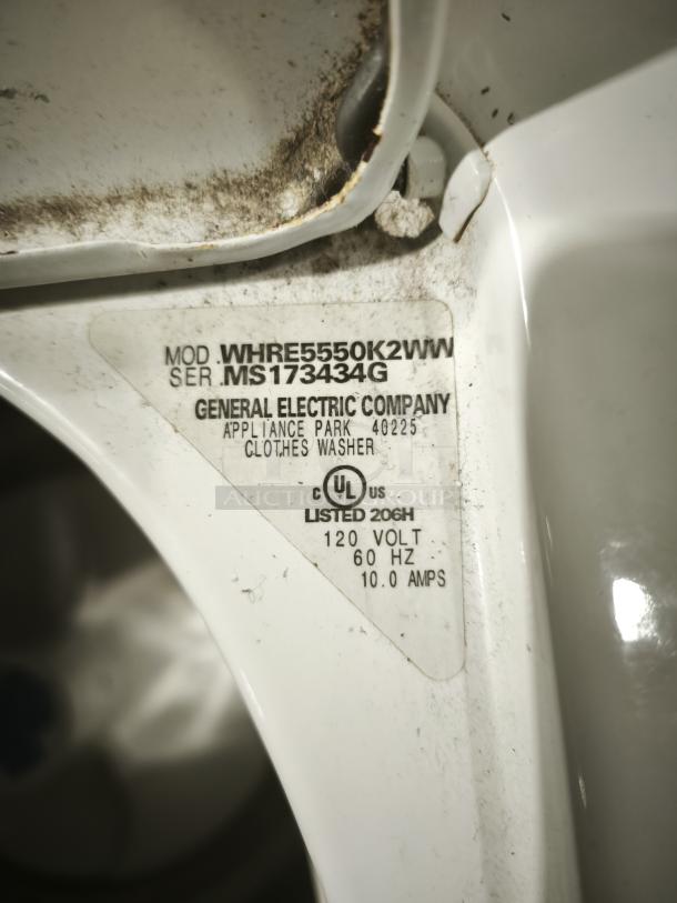 GE 4.1 cu. ft. High-Efficiency Washer, Model WHRE5550K2WW, white, visible wear. UL listed, 120V, 60Hz, 10A.