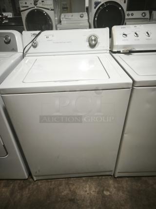 Estate ETW4100SQ3 top-load washer, white, visible control knobs, large capacity, good condition.