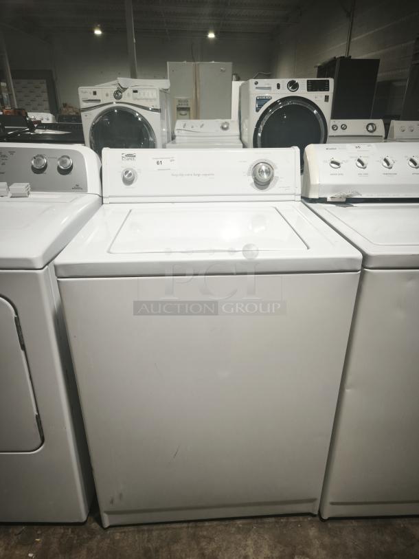 Estate ETW4100SQ3 top-load washer, white, visible control panel, minor scratches, heavy-duty extra large capacity.