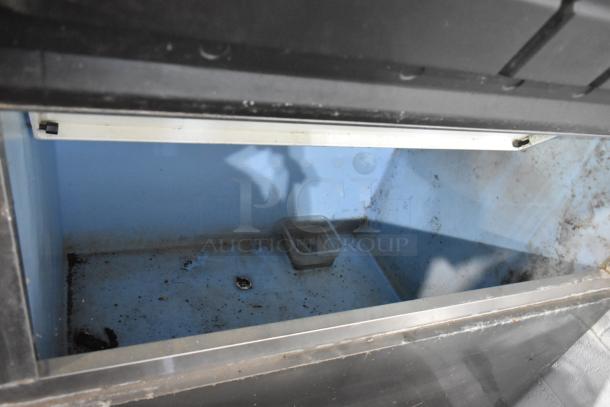 Hoshizaki F-1001MWH Commercial Ice Head on Bin, Stainless Steel, 208-230V, 1 Phase, visible internal view, moderate wear.