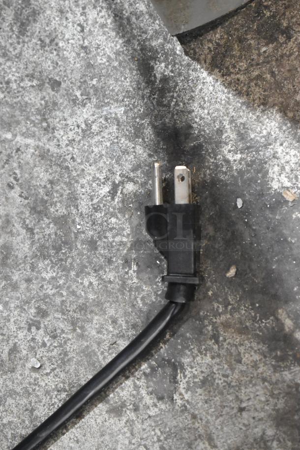 Power plug for 2022 Summit SCR1301 Commercial Cooler, 115 Volts, 1 Phase.