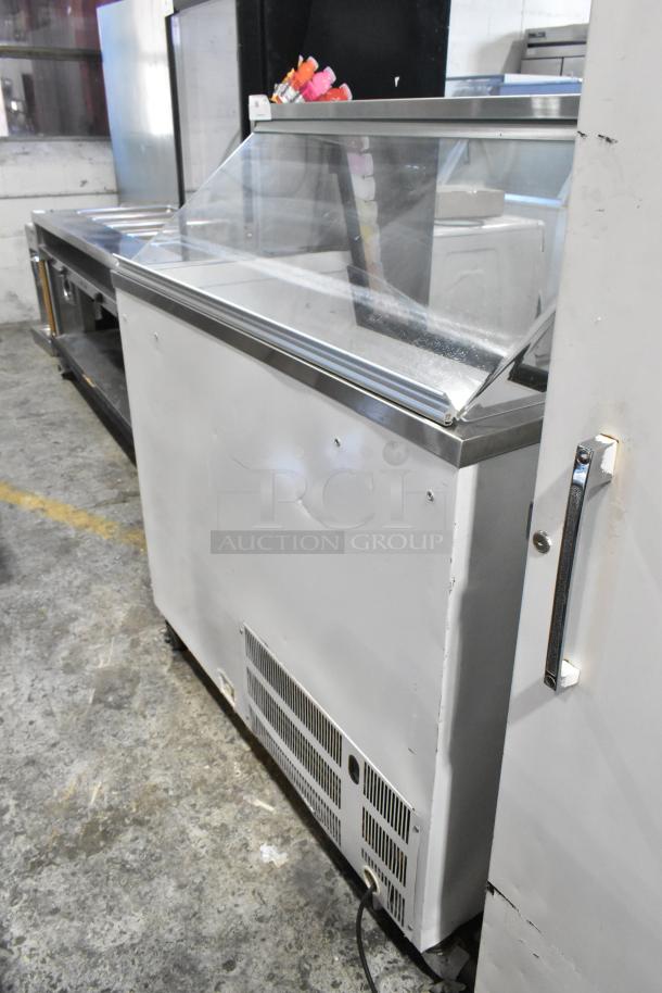 Master Bilt HF100WWG/OL ice cream dipping cabinet, metal, commercial grade, 208-230V, 1 phase, used condition.