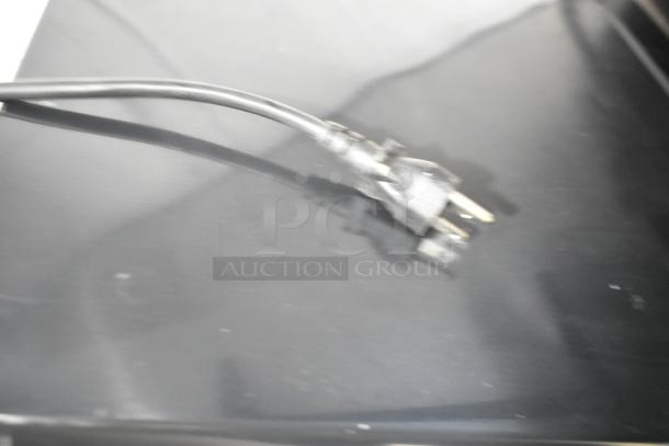 Power cord of Vissani HVDR45PS stainless steel cooler with freezer, brand new condition despite visible scratches. 115 volts, 1 phase.