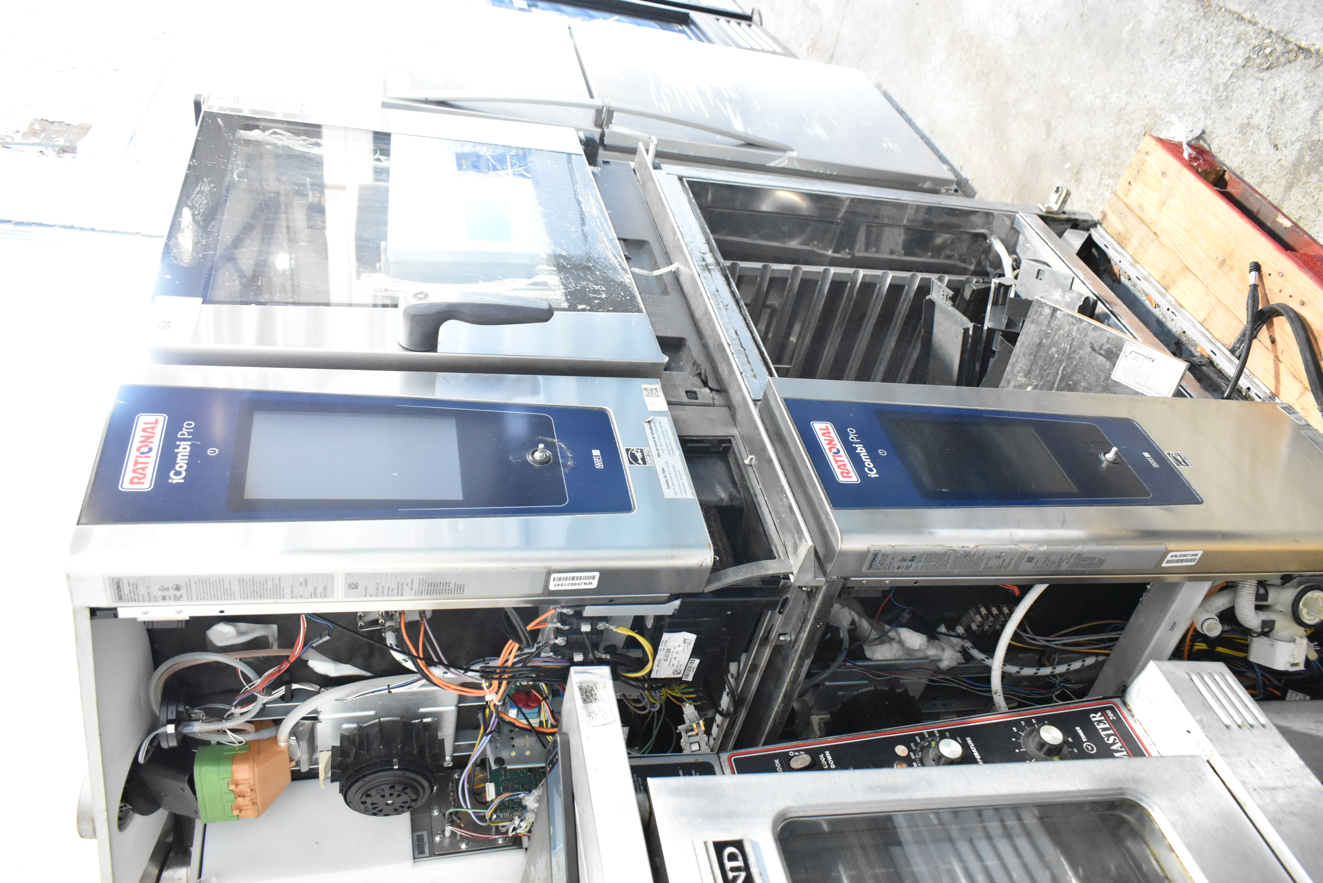 Combi oven being sold for parts only