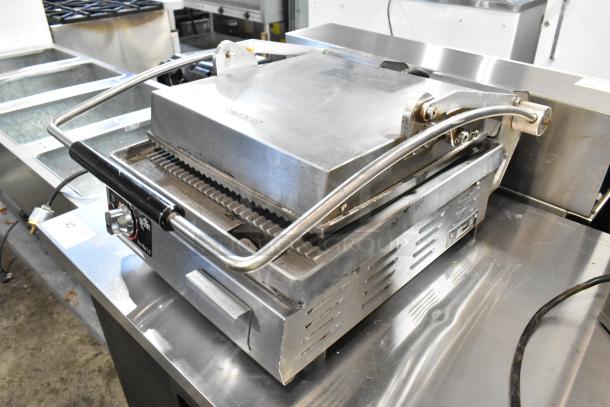 Star Pro Max 2.0 PGT14 stainless steel panini press, commercial countertop model. Good condition, 120V, 1-phase.