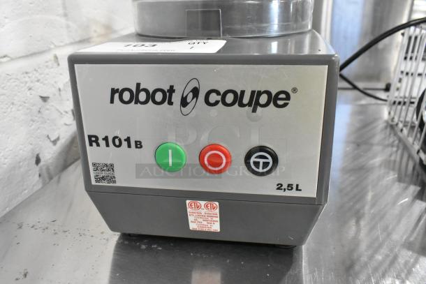 Robot Coupe R 101 B food processor, 2.5L, metal base, S blade included, missing lid, 120V, 1 phase.