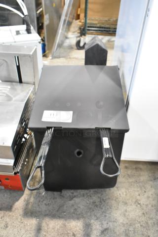 BRAND NEW SCRATCH AND DENT Backyard Pro 4 Gallon Steel Liquid Propane Outdoor Deep Fryer, 90,000 BTU, model 554BPF4G.