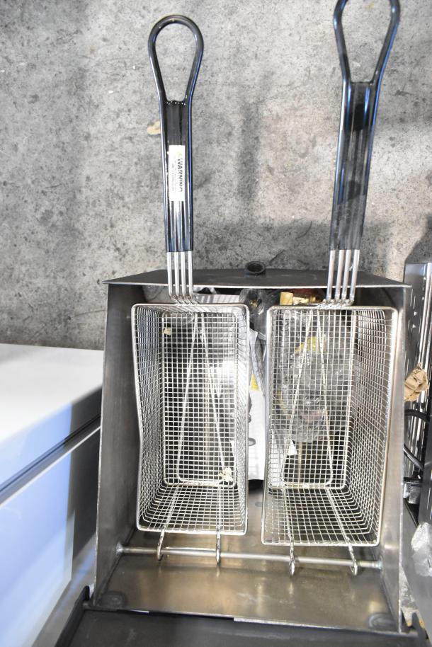 BRAND NEW Backyard Pro 4 Gallon Steel Propane Fryer, 90,000 BTU, with dual baskets, minor scratches, outdoor use.