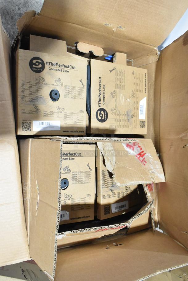 Brand new Sammic CK-24V Food Processor in damaged box. Visible #ThePerfectCut label, slight box wear.