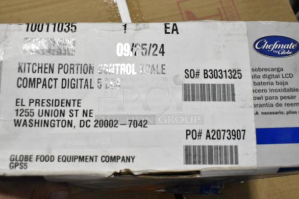 Globe Chefmate GPS5 Scale, digital kitchen portion control scale, new condition with scratch and dent, model GP5S.