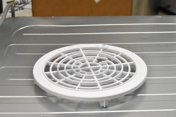 KoolMore KM-MD-1SS stainless steel microwave drawer, brand new with scratch and dent, visible glass damage, 120V, 1 phase.