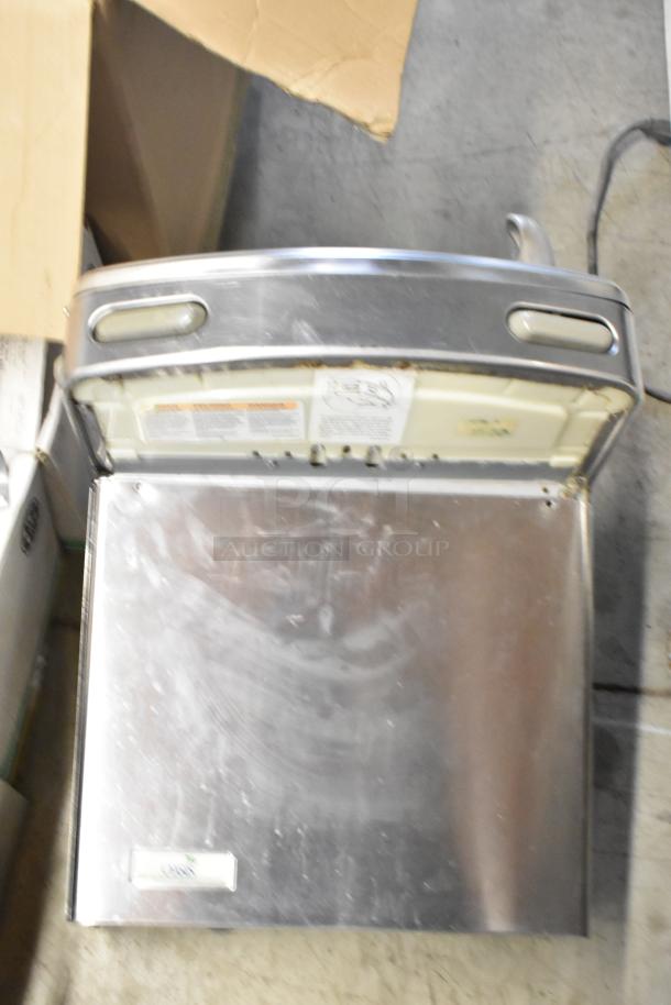 BRAND NEW SCRATCH AND DENT Oasis 504324 PG8AC Versacooler II, 8 GPH stainless steel drinking fountain. 115 Volts, 1 Phase.