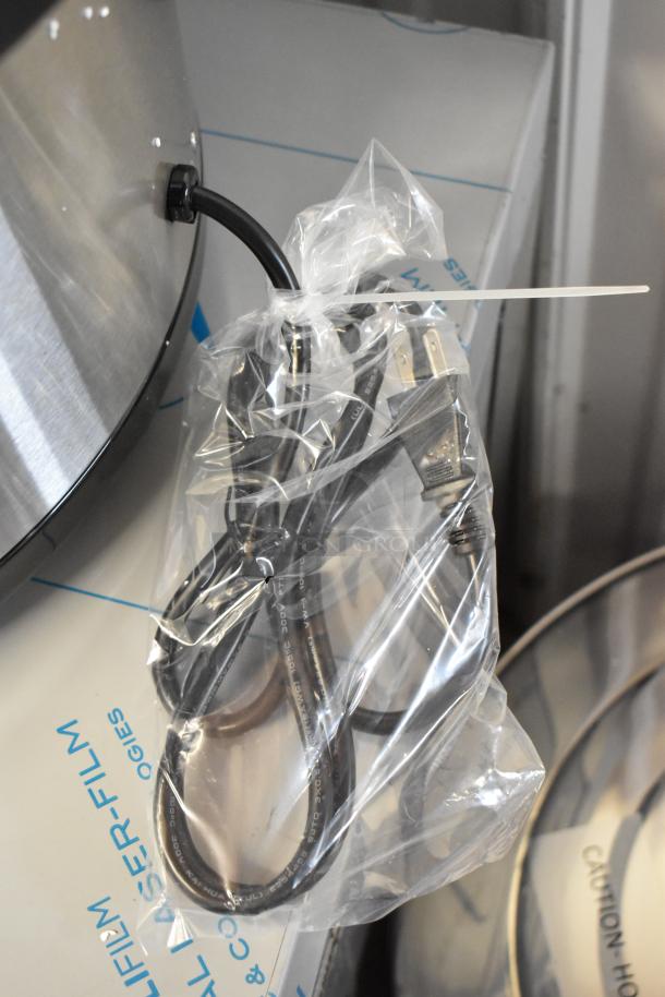 Brand new 2024 Galaxy 177RWGB90 stainless steel 90 cup electric rice warmer, 120V, 1 Phase. Scratch and dent condition.