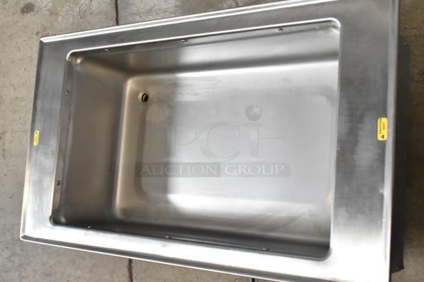 BRAND NEW Vollrath 3646610 hot food well, stainless steel, thermostatic controls, standard drain, minor scratches.