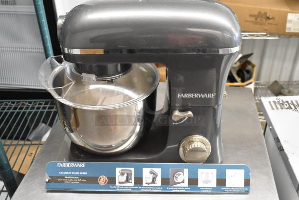 Farberware 659660402 Countertop Dough Mixer, display unit, with stainless steel 5-quart bowl, 6 speed settings.