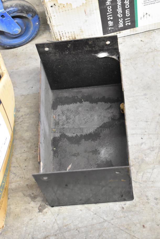 Two boxes including Prince RD-150-16 and RD522CCAA5A4B1 parts, in fair condition with visible storage wear.