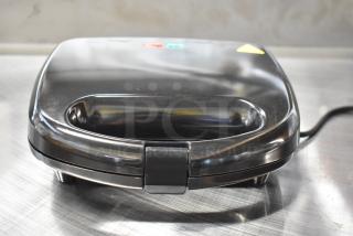 2 BRAND NEW SCRATCH AND DENT! ABS07-T Countertop Sandwich Maker. 120 Volts, 1 Phase. 2 Times Your Bid! - Item #1209813