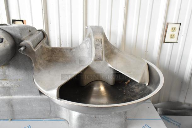 Hobart 84185 metal commercial countertop buffalo chopper. Durable condition, 115 volts, 1 phase, stainless steel.
