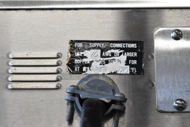 Alto Shaam Halo Heat stainless steel commercial oven on casters, label shows 10 AWG copper wire requirement.