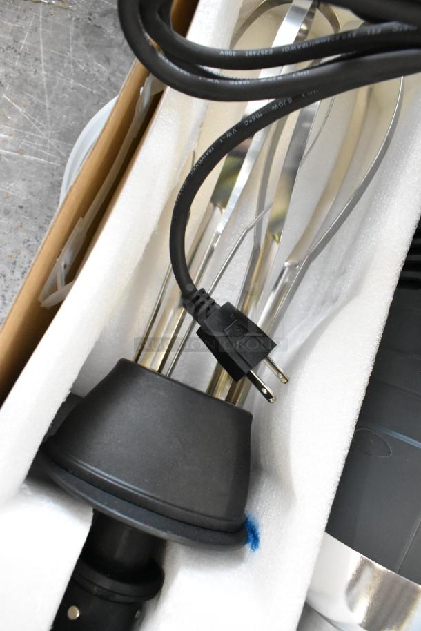 BRAND NEW AvaMix 928IBHDW10 heavy-duty immersion blender with 10" whisk in original packaging, 1 1/4 hp, 120V, 1 Phase.