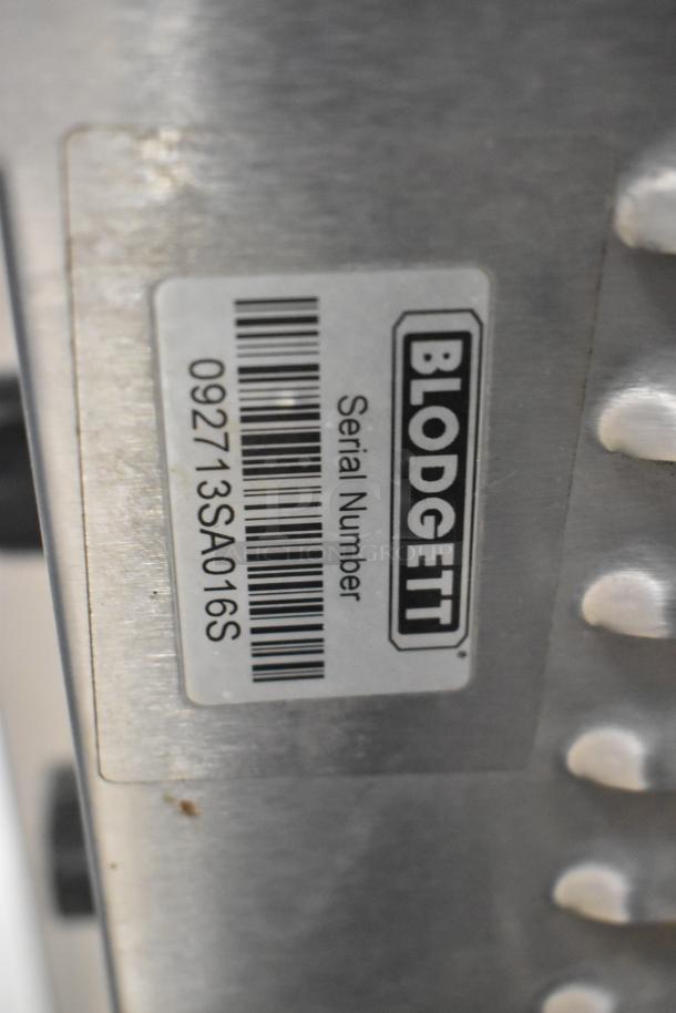 Blodgett stainless steel convection oven label showing serial number 092713SA016S and brand name.