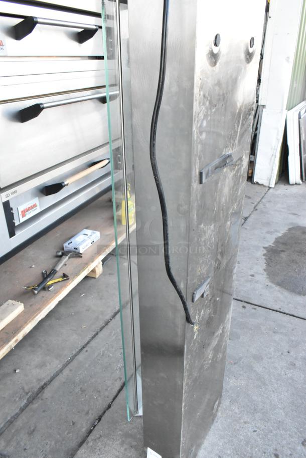 BRAND NEW Avantco Bain Marie with external scratches, dents visible. Made of stainless steel, electric cord attached, glass pane.