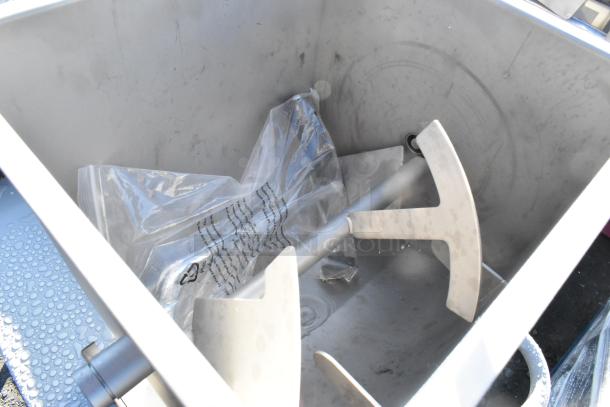 BRAND NEW Backyard Pro 44 lb. tilting meat mixer with removable paddles, scratch and dent model, in stainless steel.