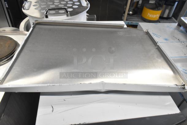 BRAND NEW SCRATCH AND DENT! Scotsman HID312AB-1A Ice Machine, stainless steel, 12 lb. bin, visible dent on the side. 115V, 1 Phase.