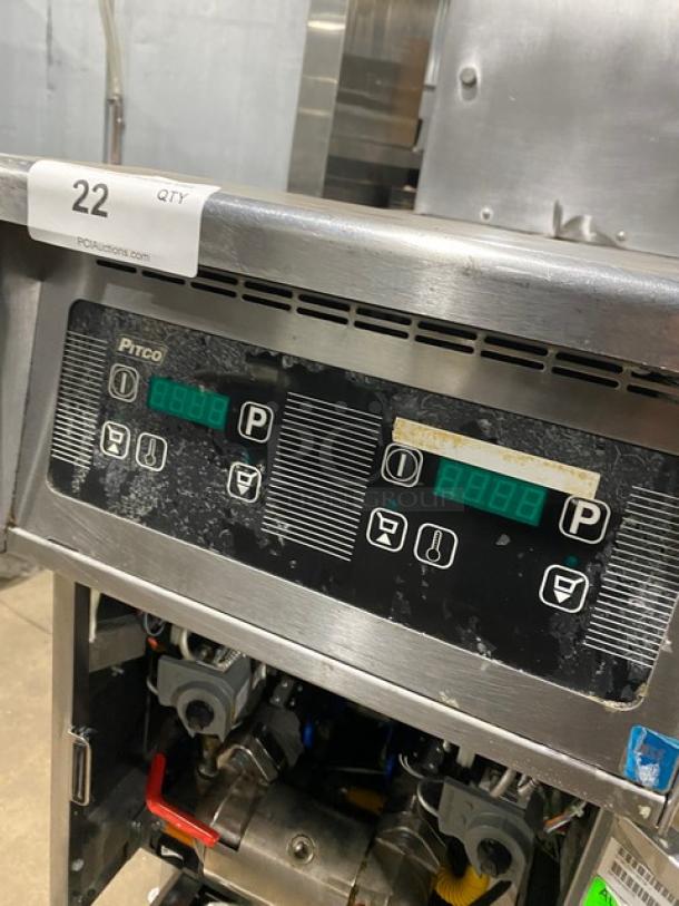 Pitco Solofilter Solstice Supreme Series fryer, model SFSSH55TRJS, digital controls, stainless steel, natural gas, on casters.