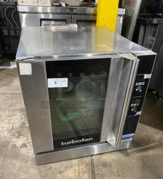 Moffat TurboFan Series Commercial Stainless-Steel Gas-Powered Single Stack 5-Pan Convection Oven! With Built-In Pan Slide! With Blue Gas Connector Hose! Model: G32D5 SN: 755326! 110/120V 1 Phase! - Item #1209434