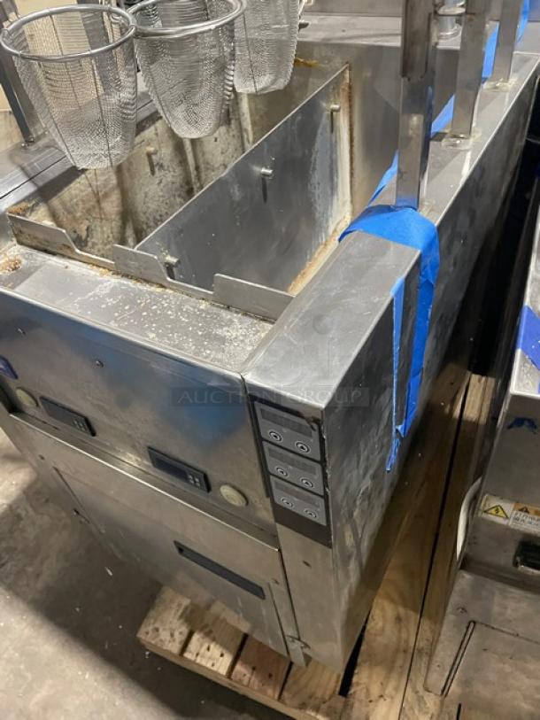 Chi Neng YFZML-6 stainless steel pasta cooker with automatic lifting, gooseneck faucets, and lifting rod; shows wear.