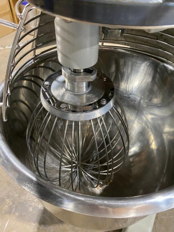 Centaur MAC20 20 Qt. Planetary Mixer with stainless steel bowl, wire whip attachment, and bowl guard. Electric, 115V, 1 phase.