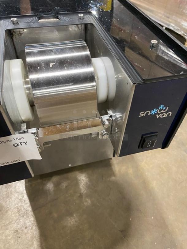 Snow Van NSD-151MW stainless steel ice machine, electric powered, countertop model, 220V, in used condition.