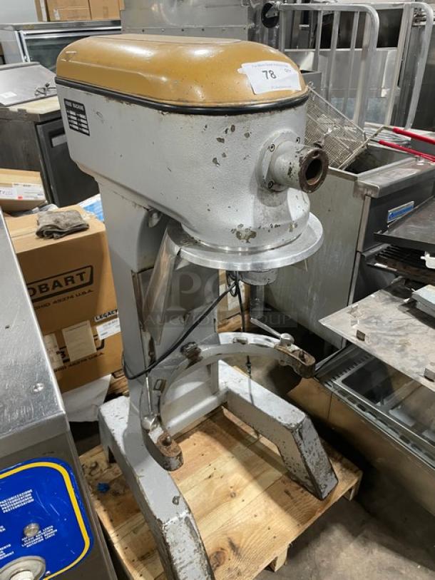 Commercial electric planetary mixer, Model MIX8140, SN 71864, 220V 1 Phase, on legs. Heavy-duty, used condition.
