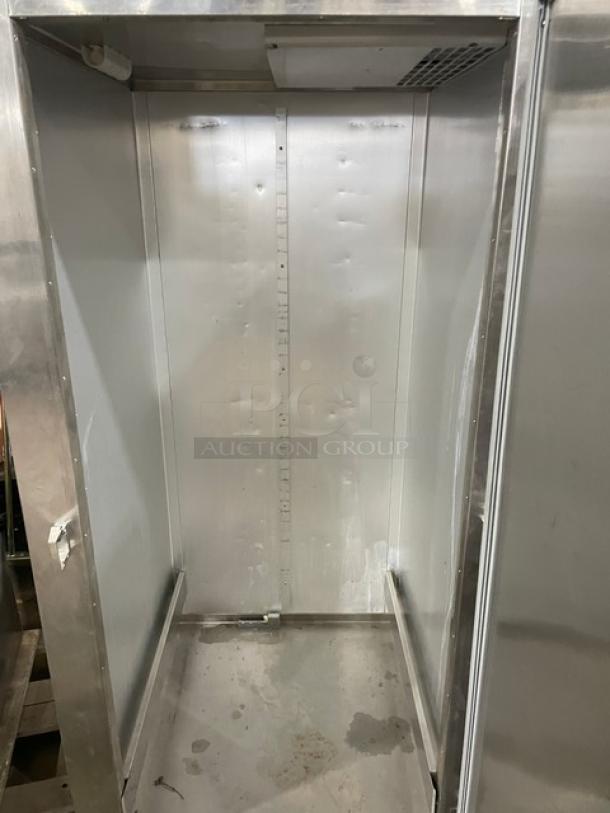 Traulsen ARI134LUTFHS commercial refrigerator, stainless steel, single door roll-in, Model ARI134LUT-FHS, 115V, 1 Phase.