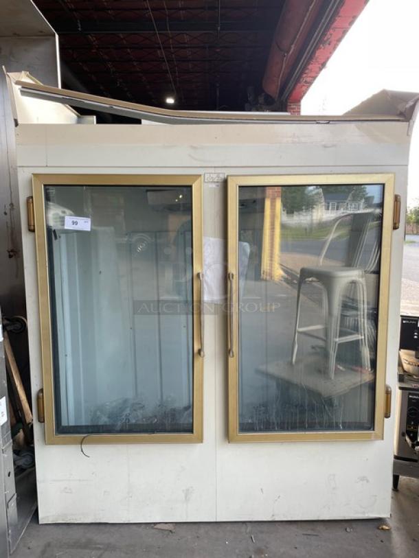 Leer Commercial White Double Glass Swing Door Reach-In Ice Merchandiser Freezer, Model IS67AG-50, 115V, gently used condition.