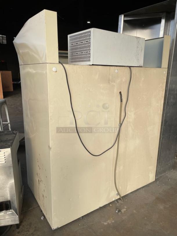 Leer Commercial White Double Glass Swing Door Reach-In Indoor Ice Merchandiser Freezer, Model IS67AG50, 115V, visible wear.