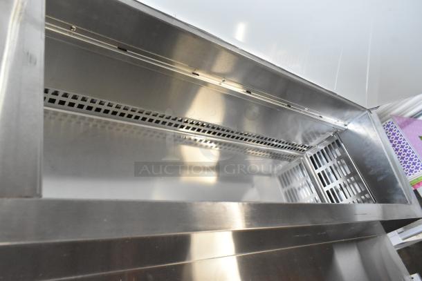 Brand new Avantco 178SSPPT3 stainless steel commercial pizza prep table, 2024 model, scratch and dent, 115 Volts, 1 phase.