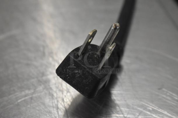 2016 Continental CPA93 stainless steel pizza prep table power cord, commercial use, 115 volts, 1 phase plug.