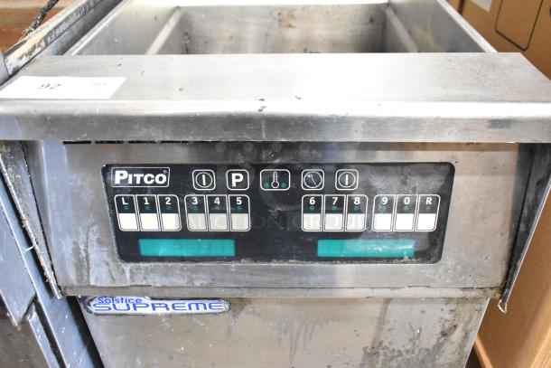 Pitco Frialator SSH75 Solstice Supreme stainless steel deep fat fryer, commercial casters, control panel, 105,000 BTU.
