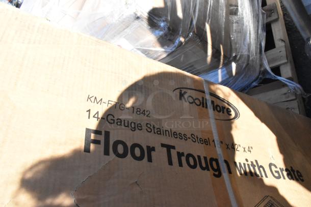 BRAND NEW SCRATCH AND DENT! KoolMore KM-FTG-1842 Subway-Style Stainless Steel Floor Trough Drain - Image 3 of 4