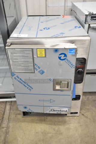 BRAND NEW SCRATCH AND DENT! 2025 Cleveland 22CGT6.1 SteamChef 6 SST Stainless Steel Commercial Natural Gas 6 Pan Steamer.