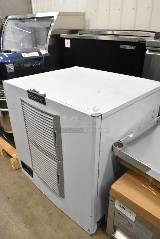 BRAND NEW SCRATCH AND DENT 2024 Scotsman MC1030MA-32A stainless steel ice head. 208/230V, 1 Phase. Slight cosmetic damage.