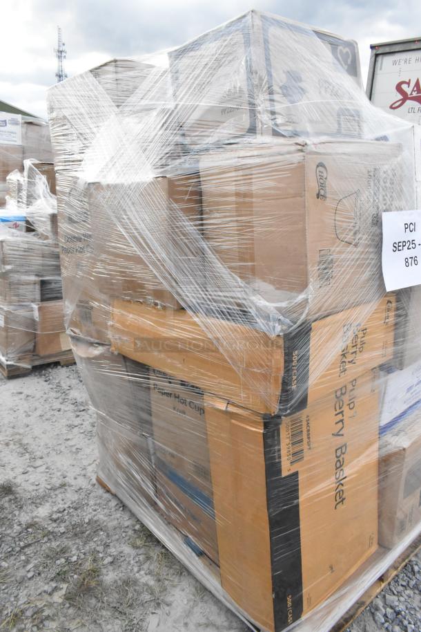 Pallet of 29 brand new scratch and dent items, including cup carriers, produce baskets, hot cups, plates, and containers.