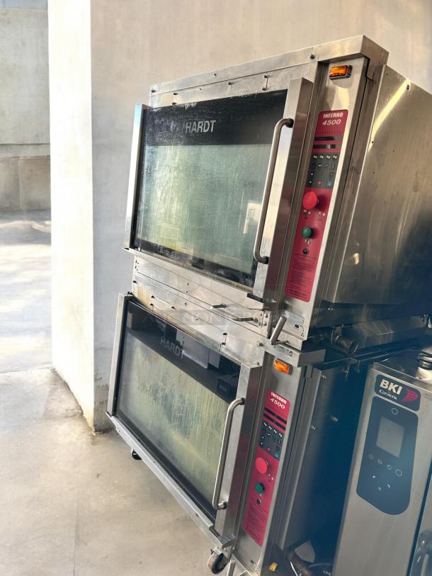 Hardt Inferno 4500 double stack gas rotisserie oven in outstanding condition, fully tested, 120V/natural gas.